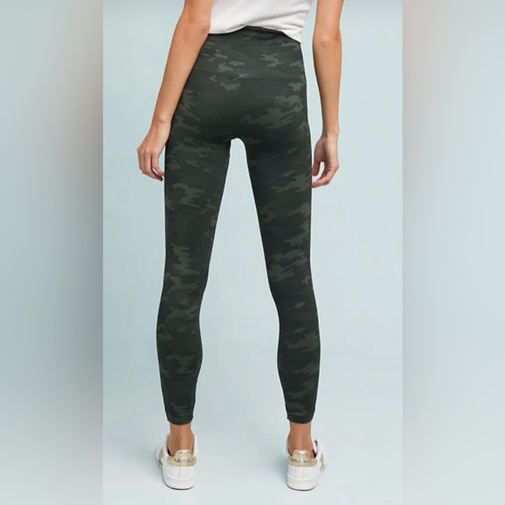 Spanx Green Camo Leggings in Large